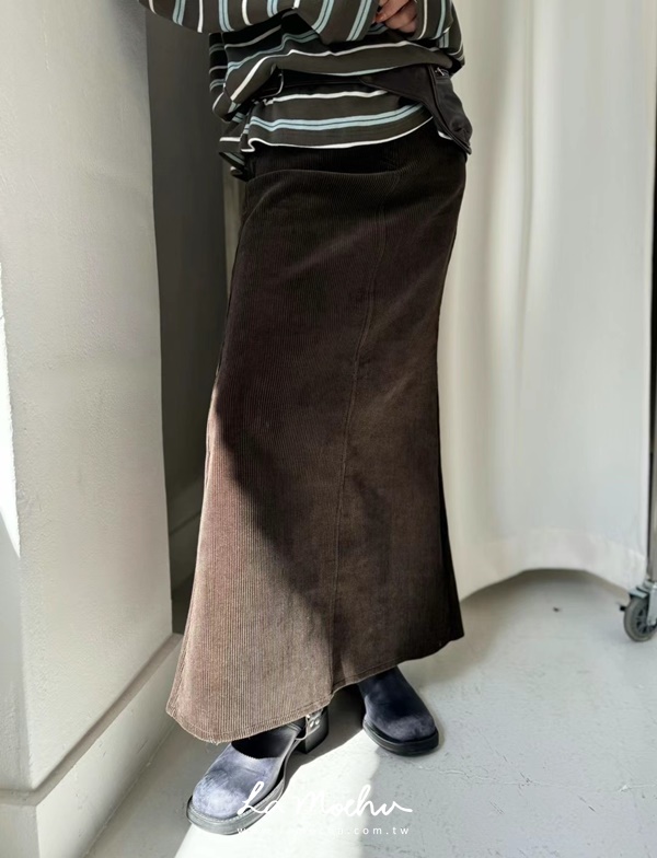 後開衩燈芯絨直筒長裙